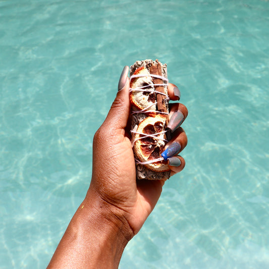 Orange Slices with Cinnamon & White Sage Smudge Stick