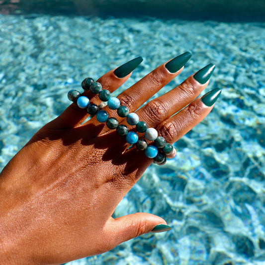 6-8 mm blue apatite bracelet