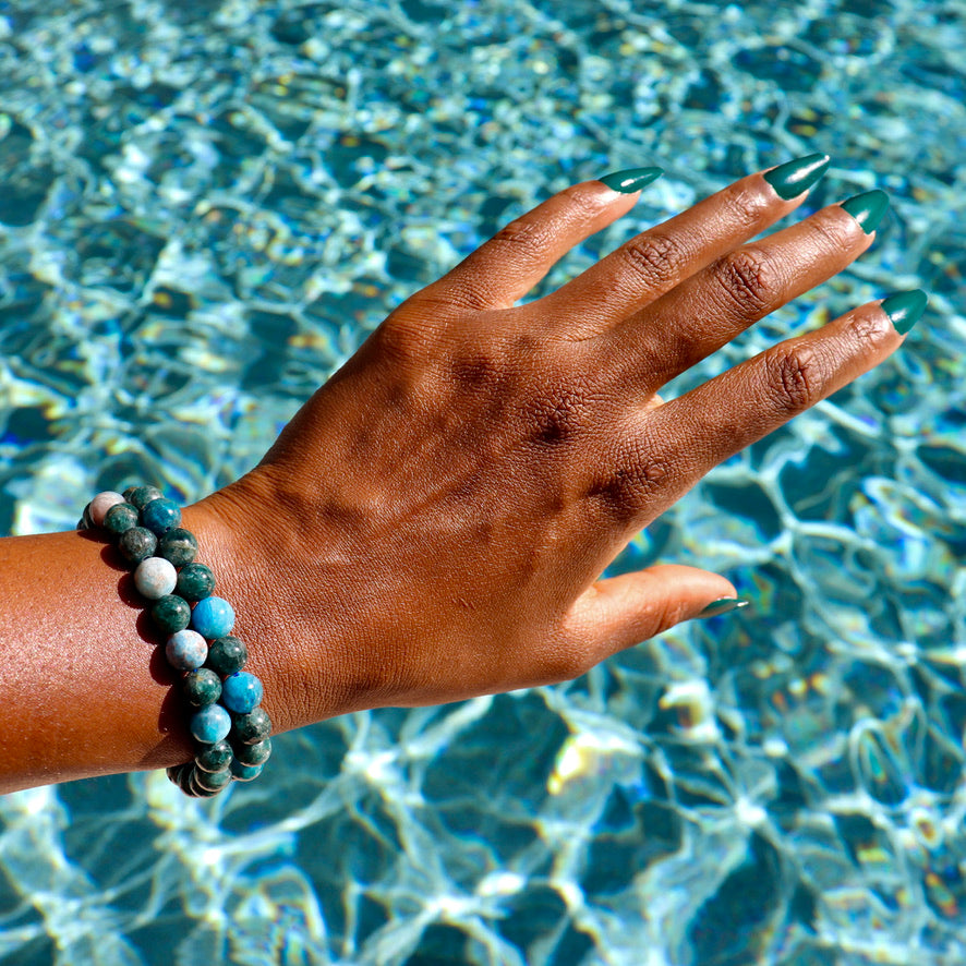 6-8 mm blue apatite bracelet